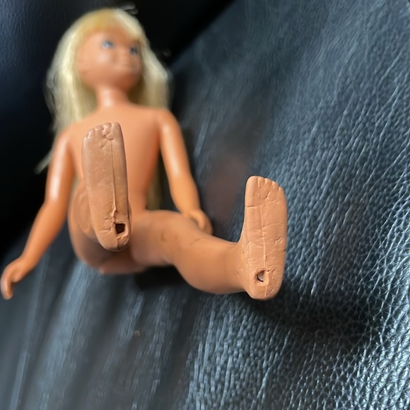 Vintage Malibu Skipper Twist and Turn Barbie Doll - Picture 9 of 12